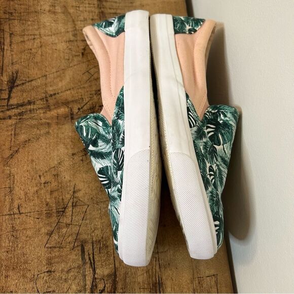 Serra women’s size 8 green & pink tropical print canvas flat shoes EUC - Picture 9 of 11
